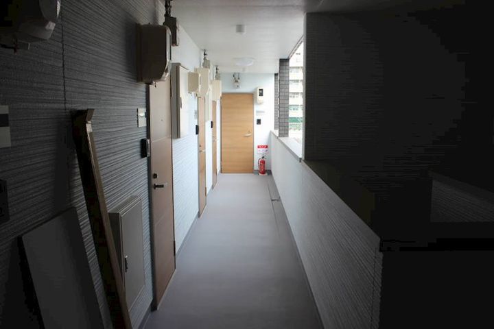 ポルトボヌール五日市参番館105の玄関