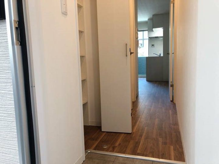 プレジャーコーポ五日市駅前の玄関