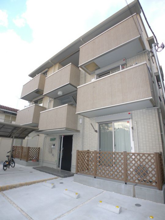 埼玉県越谷市蒲生旭町の賃貸アパートの外観