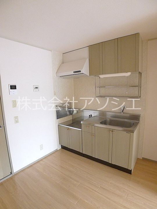 埼玉県越谷市大字大泊の賃貸アパートのキッチン