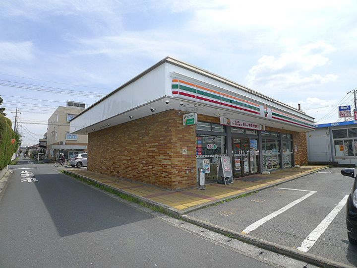 埼玉県越谷市赤山町3丁目の賃貸アパートの周辺