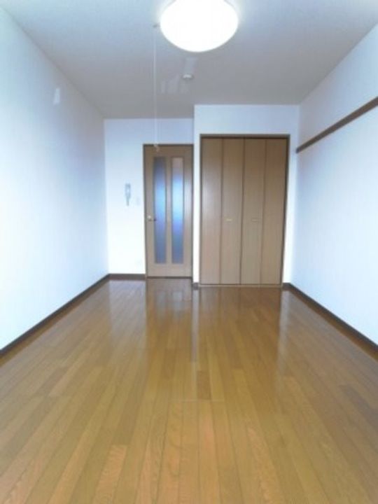 リリックコート北越谷の居間