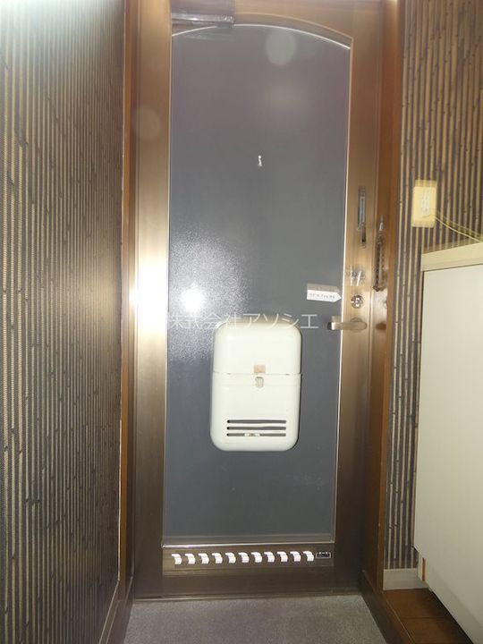 プラザカハラの玄関