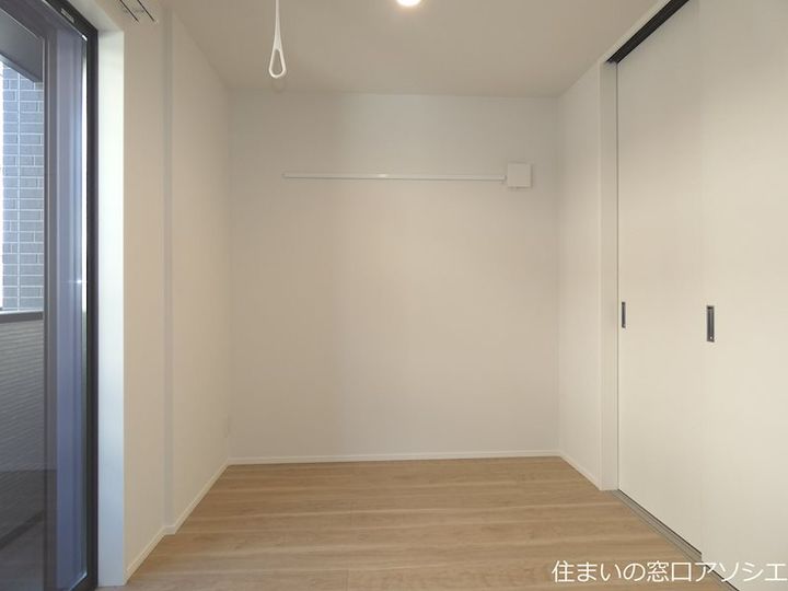 シャインコート越谷の居間