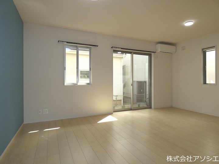 埼玉県越谷市大沢4丁目(一戸建)の賃貸物件の居間