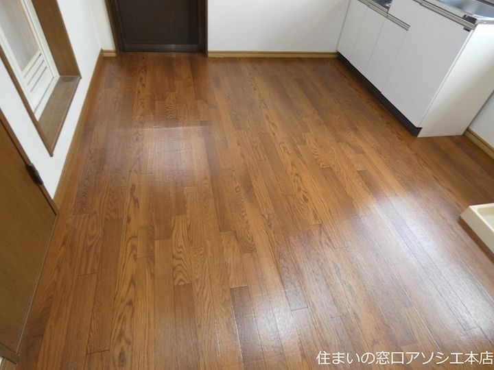 都コーポの居間