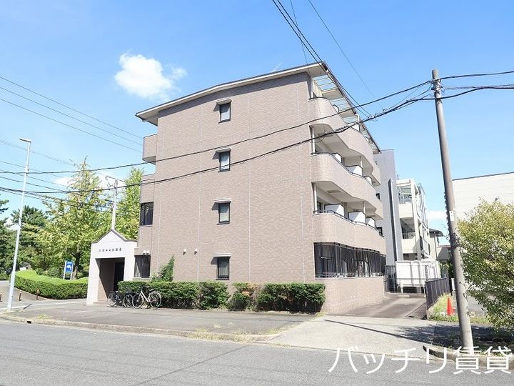 ハピネス公園前の外観