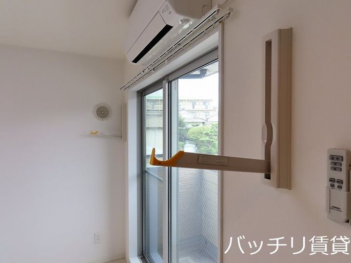 愛知県名古屋市西区新道1丁目の賃貸アパートの居間