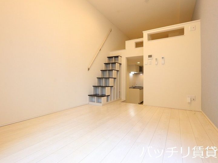 愛知県名古屋市中村区長筬町7丁目の賃貸アパートの居間