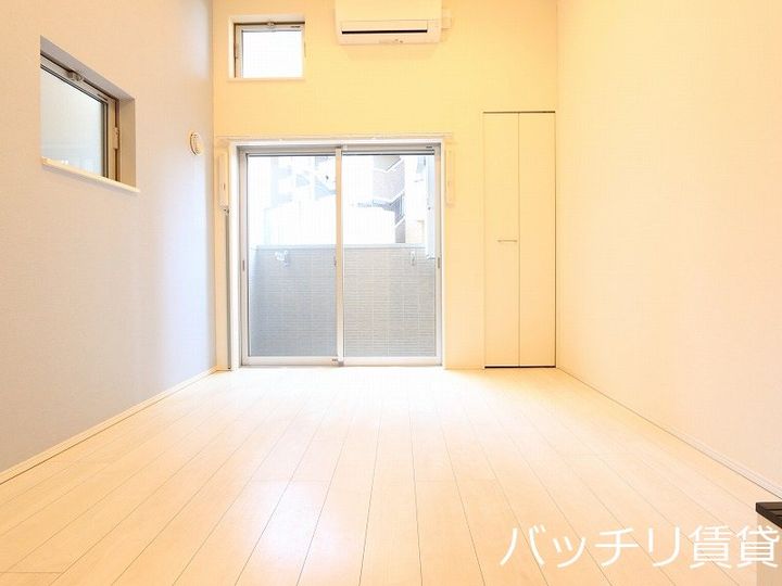 愛知県名古屋市中村区長筬町7丁目の賃貸アパートの居間