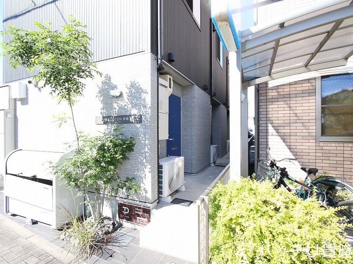 LE COCON 岩塚(ルココン イワツカ)の外観