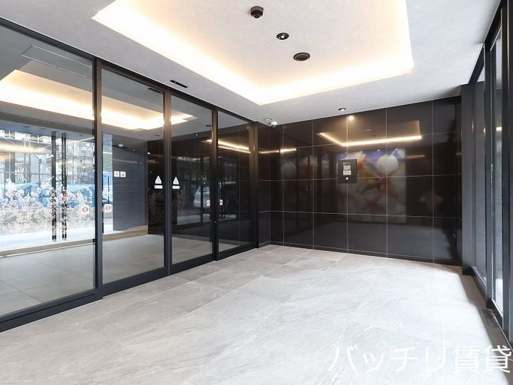 メイクスアート上前津VIの玄関