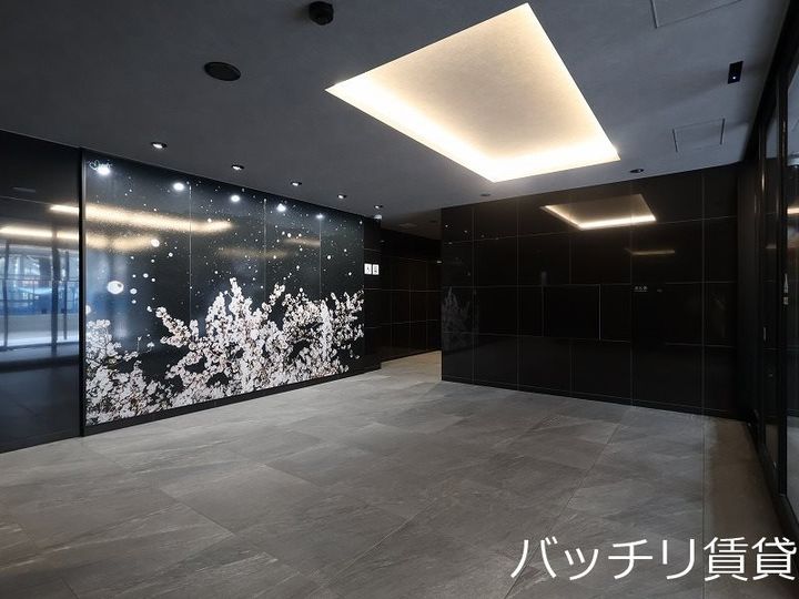 メイクスアート上前津VIの玄関