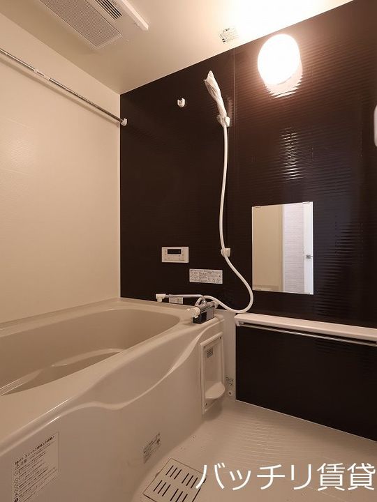 愛知県名古屋市中村区鈍池町3丁目の賃貸アパートの風呂