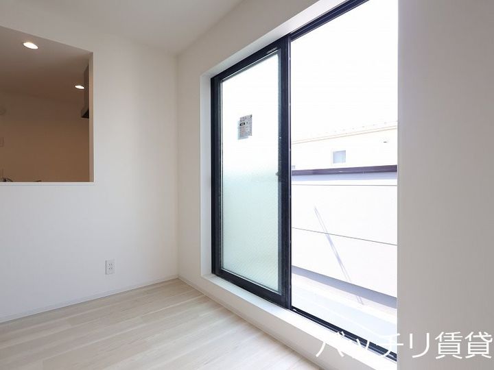 愛知県名古屋市中村区鈍池町3丁目の賃貸アパートの居間