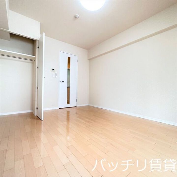 愛知県名古屋市中村区則武1丁目の賃貸マンションの居間