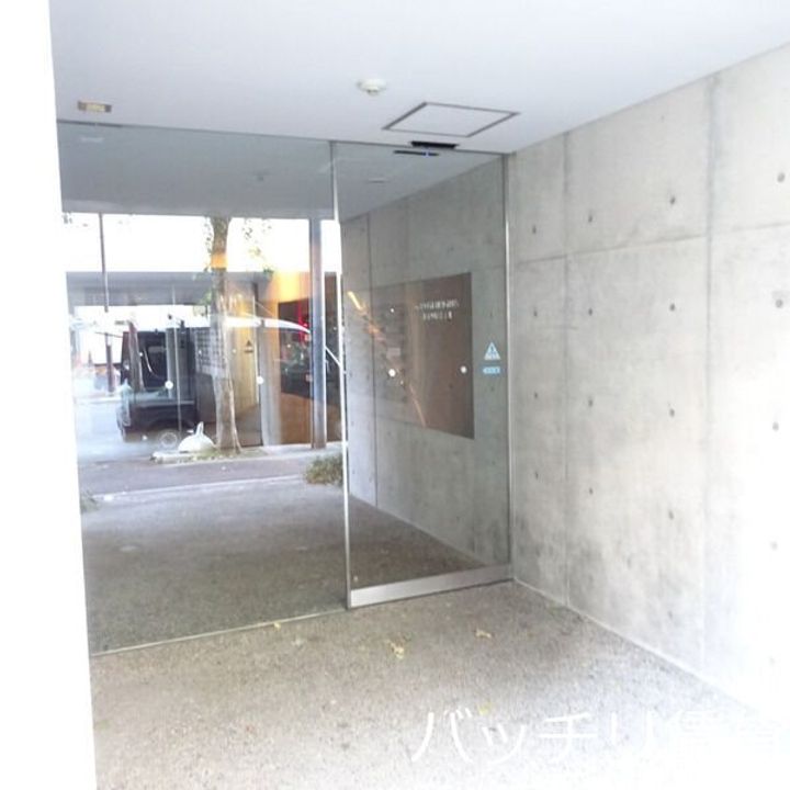 愛知県名古屋市中村区則武1丁目の賃貸マンションの玄関