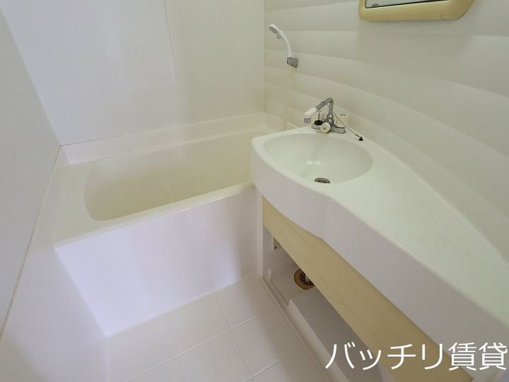 ルネスロワール博多駅南の風呂