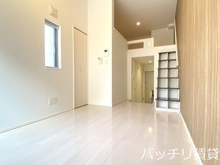 福岡県福岡市城南区梅林1丁目の賃貸アパートの居間