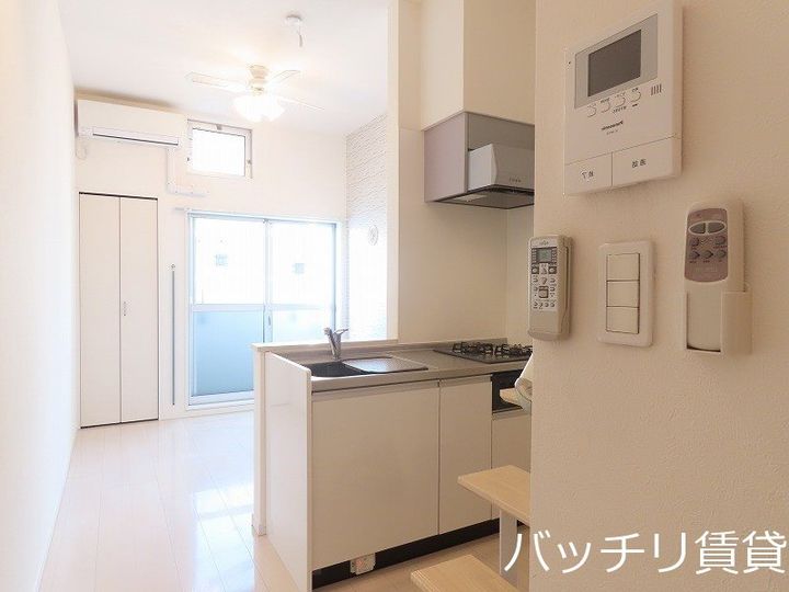 福岡県福岡市南区井尻5丁目の賃貸アパートのキッチン
