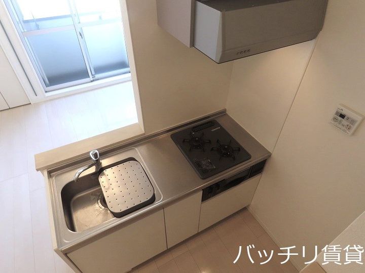 福岡県福岡市南区井尻5丁目の賃貸アパートのキッチン