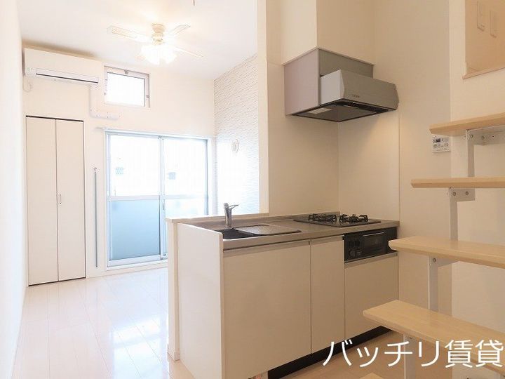 福岡県福岡市南区井尻5丁目の賃貸アパートのキッチン