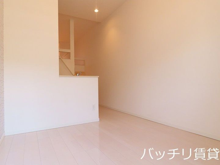 福岡県福岡市南区井尻5丁目の賃貸アパートの居間