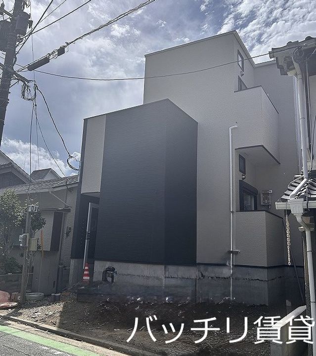 福岡県福岡市西区姪の浜3丁目の賃貸アパートの外観