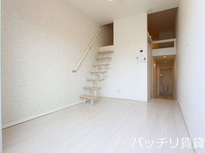 福岡県福岡市城南区別府1丁目の賃貸アパートの居間