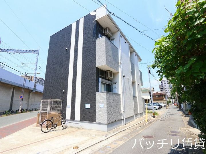 福岡県福岡市博多区吉塚本町の賃貸アパートの外観