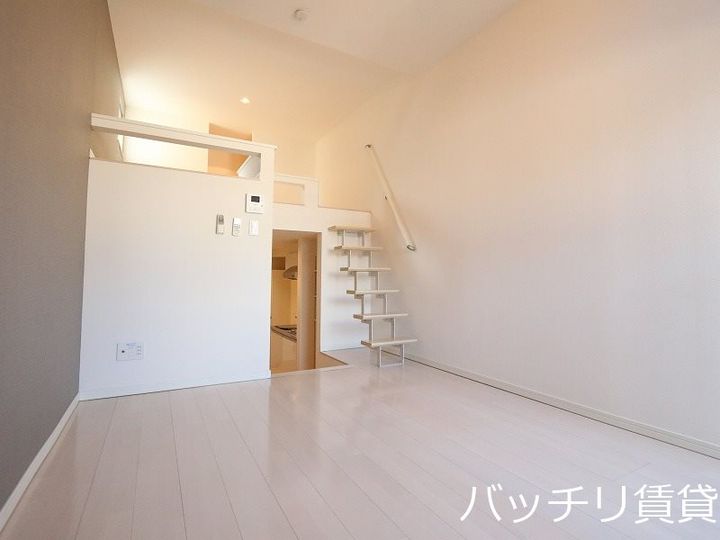 福岡県福岡市博多区美野島3丁目の賃貸アパートの居間