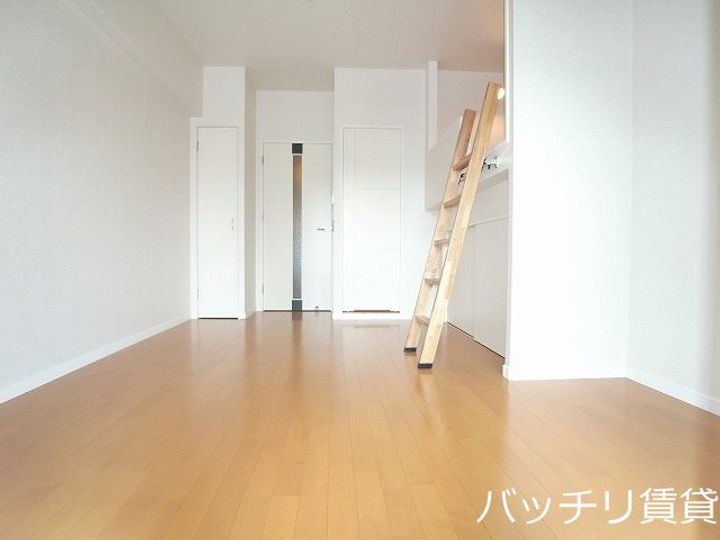 アクタス薬院アネックスの居間