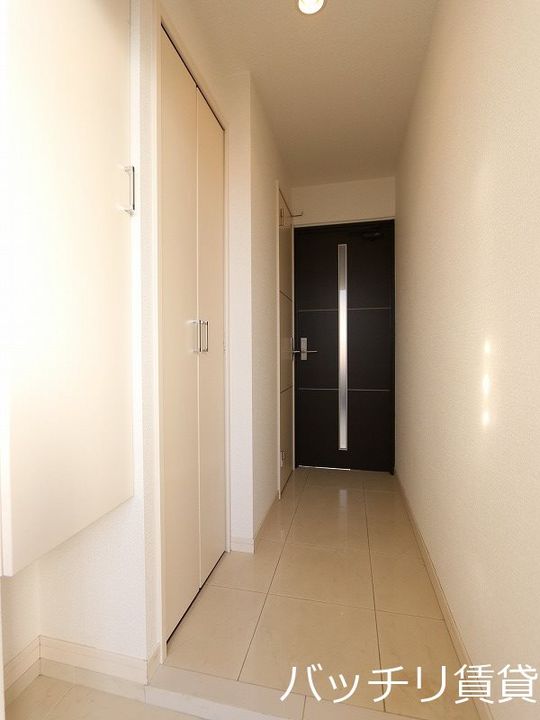 アイ・セレブ天神東の玄関