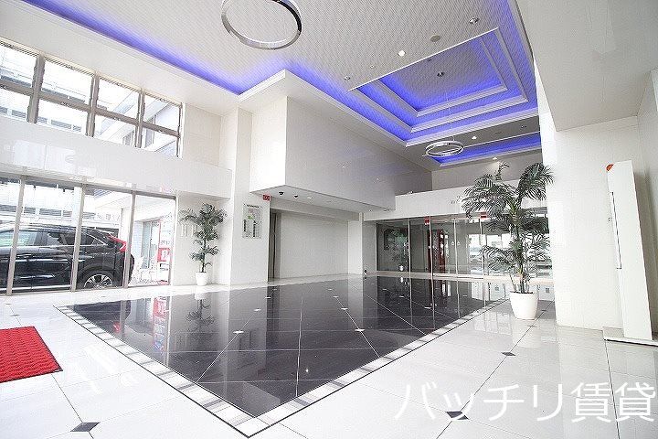 No72 HARBOR EAST TOWERの玄関