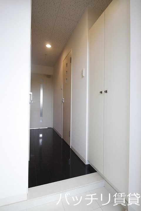 No.82 EMPRESSの玄関