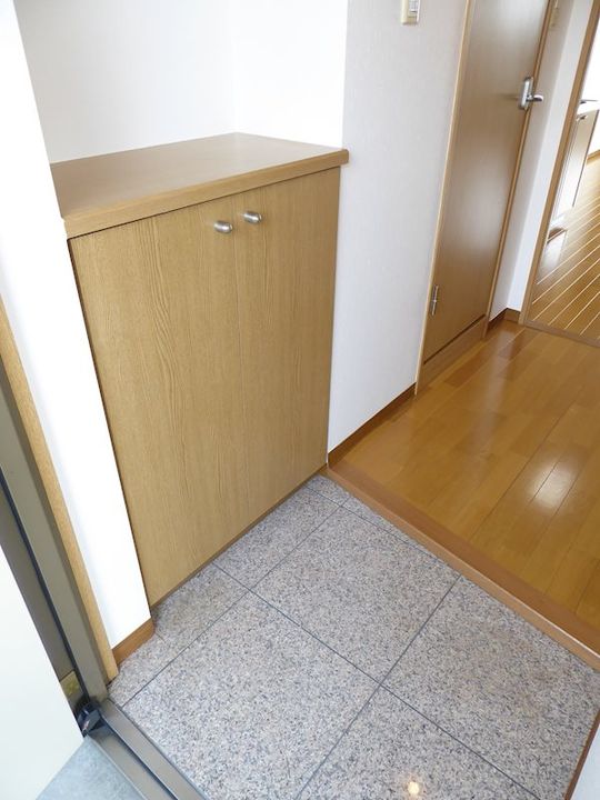 メゾンド・潤の玄関