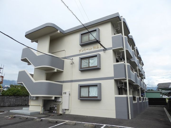 プレミール神田沢101の外観