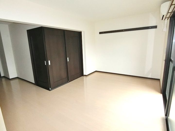 ウェストフィールド雅201の居間