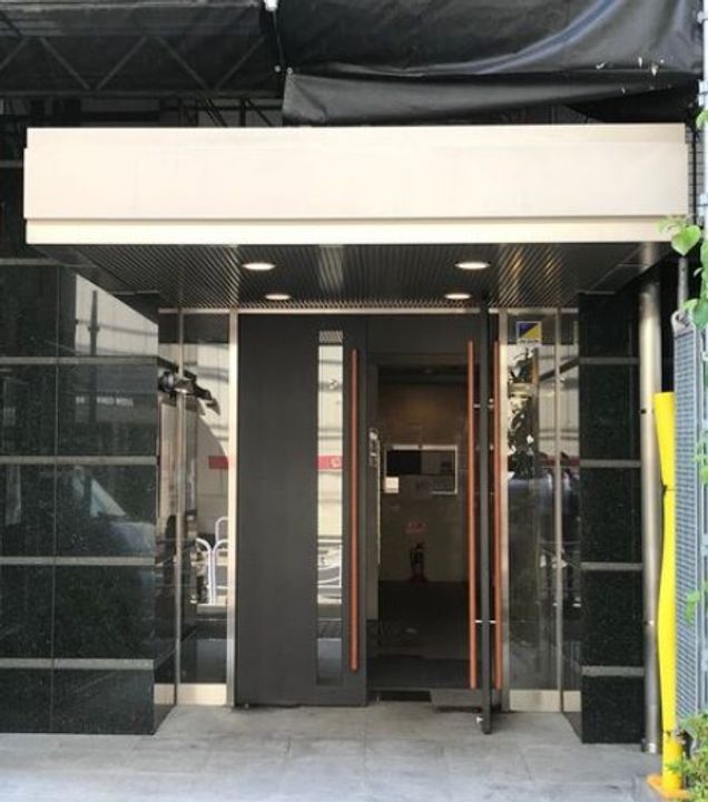 BluRock豊洲の玄関