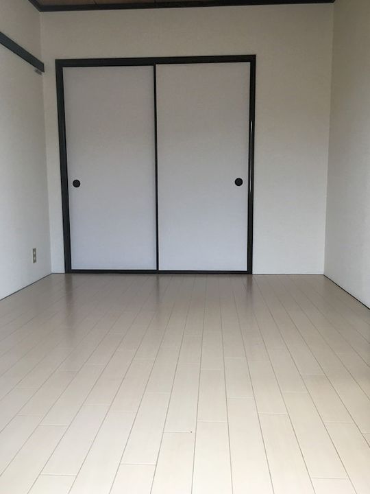 アトウレアプリコット B棟201の居間