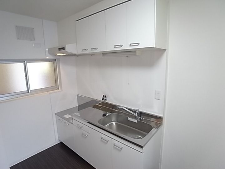 岡本梅林住宅 6号棟のキッチン