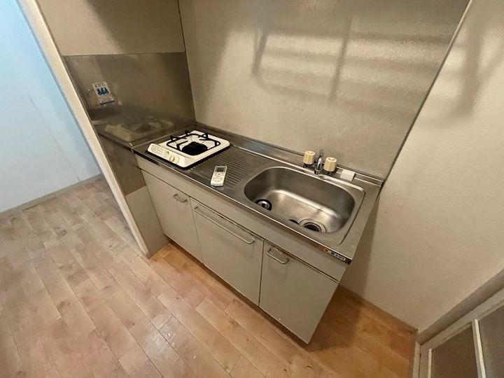 兵庫県神戸市東灘区住吉本町2丁目の賃貸アパートのキッチン