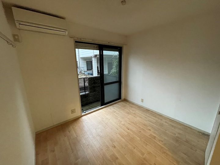 兵庫県神戸市東灘区住吉本町2丁目の賃貸アパートの居間