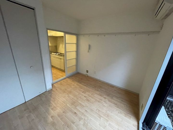 兵庫県神戸市東灘区住吉本町2丁目の賃貸アパートの居間