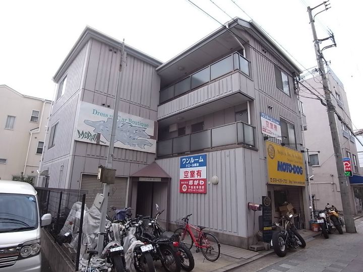 ドミール青木の外観