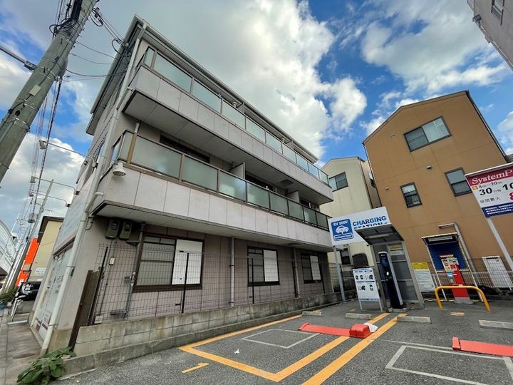 ドミール青木の外観