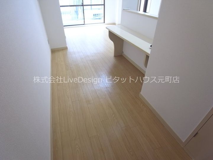 ダフネ二番館の居間