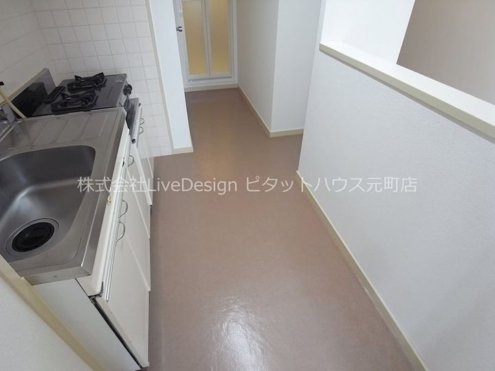 ダフネ二番館の玄関