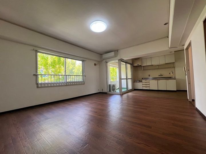 西鈴壱番館の居間