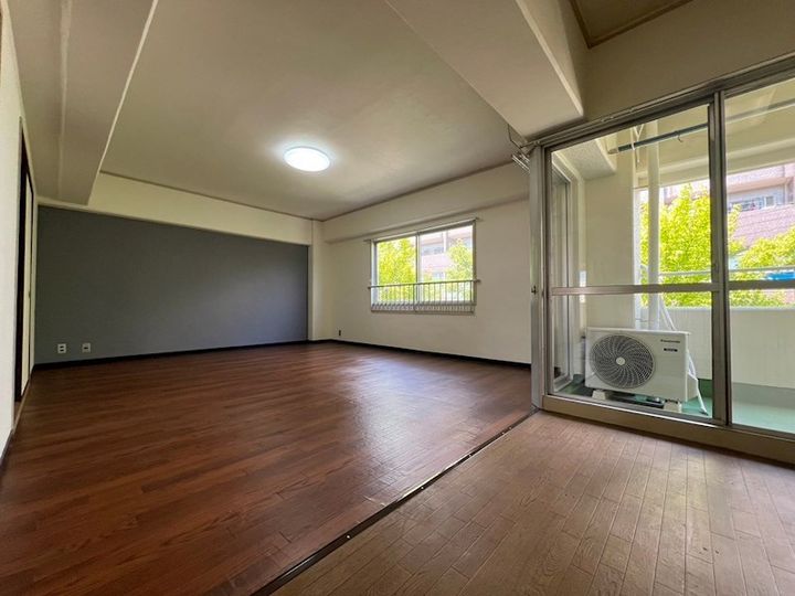 西鈴壱番館の居間